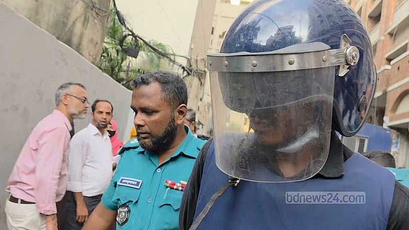 ডাকসু: গ্রেপ্তার ভুয়া সাংবাদিক জাহিদ কারাগারে