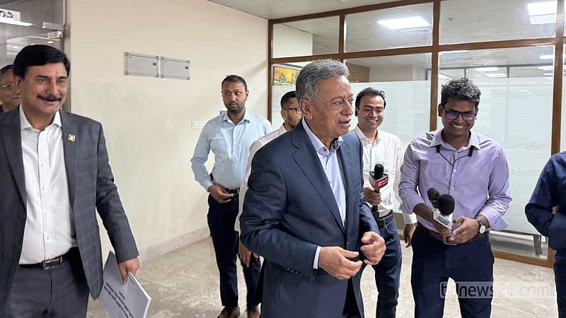 'ত্রিমুখী চ্যালেঞ্জ': বড় কোম্পানিগুলোর ‘কর ফাঁকি’ পর্যালোচনায় সরকার