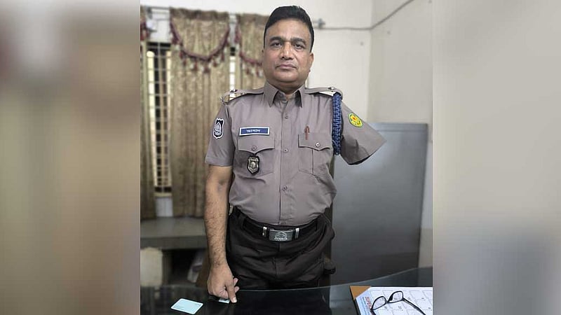 ডিএমপির প্রসিকিউশন বিভাগের পরিদর্শক আসাদুজ্জামানের মৃত্যু