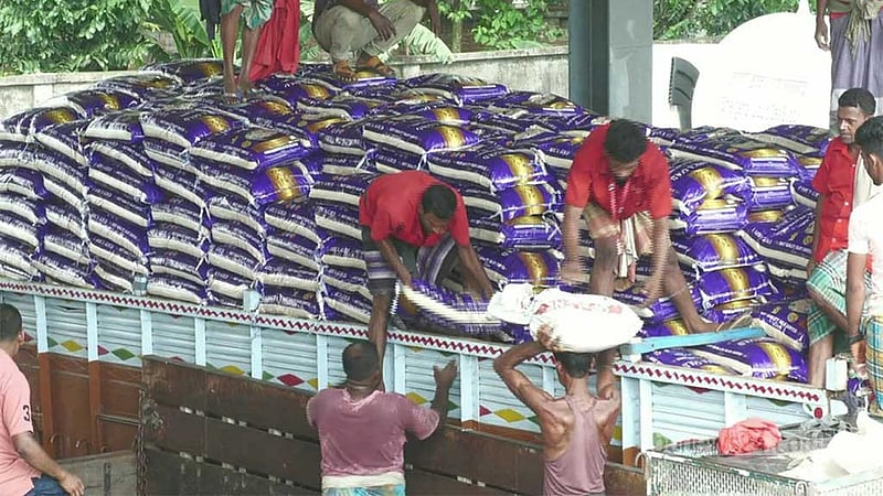 আমদানির শেষ সময়ে বেনাপোল দিয়ে এল ১২৫৯ টন চাল