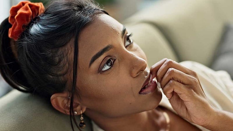 নখ কামড়ানোর বদভ্যাসে দেহের ক্ষতি