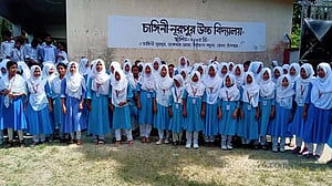 কচুয়ার স্কুলে ফিরছে শিক্ষামন্ত্রীর নাম