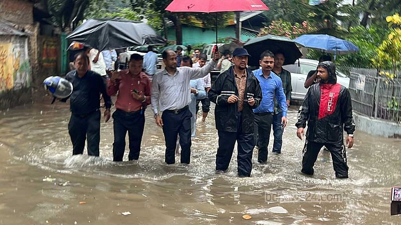 জলাবদ্ধতা: ক্ষমা চাইলেন মেয়র শাহাদাত