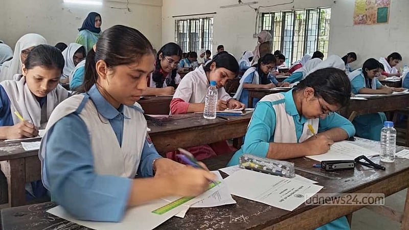 এসএসসি পরীক্ষা: চট্টগ্রাম বোর্ডে প্রথম দিন অনুপস্থিত হাজারের বেশি