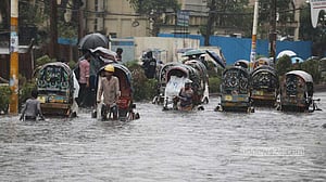 বৃষ্টি: চট্টগ্রামের প্রবর্তক এলাকা ফের তলিয়েছে