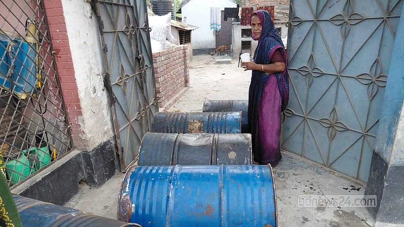 চুয়াডাঙ্গায় অবৈধভাবে ডিজেল মজুদ, ইউপি সদস্যকে জেল-জরিমানা