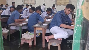 প্রধানমন্ত্রীর নির্দেশে কুমিল্লার ঈশ্বর পাঠশালার জলাবদ্ধতা নিরসন