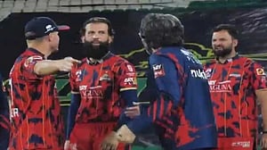 মইনের সঙ্গে বিবাদের গুঞ্জন উড়িয়ে দিলেন ওয়ার্নার