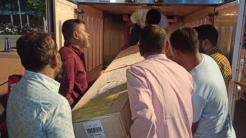 তিন দেশ থেকে এল ৩৪ প্রবাসীর মরদেহ