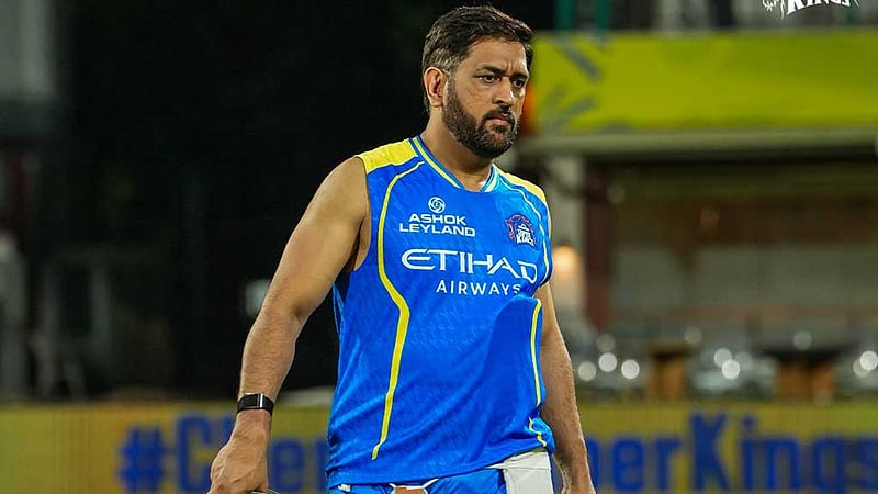 ধোনির ফেরার লড়াইয়ে আবার হোঁচট