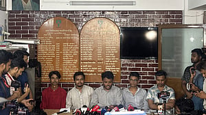 সাংবাদিকদের মারধরে জড়িতদের গ্রেপ্তারসহ ৩ দাবি ডুজার