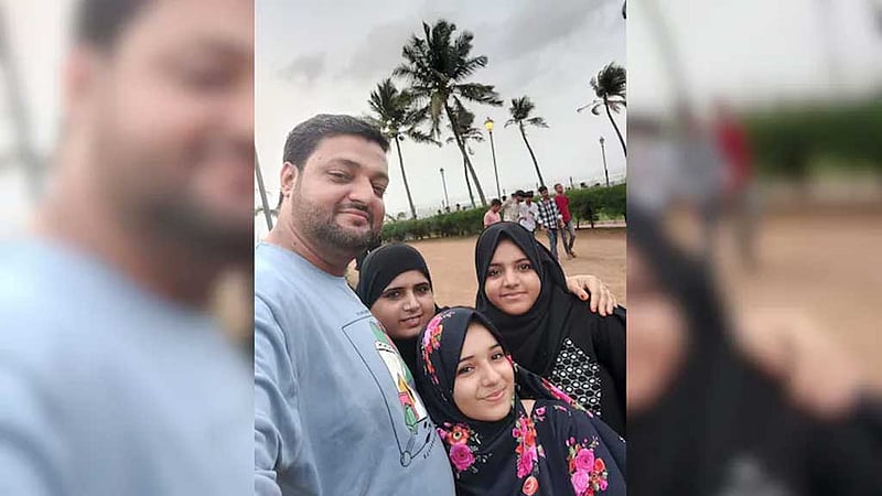 বিরিয়ানি ও তরমুজ খাওয়া হল কাল, একই পরিবারের ৪ জনের মৃত্যু