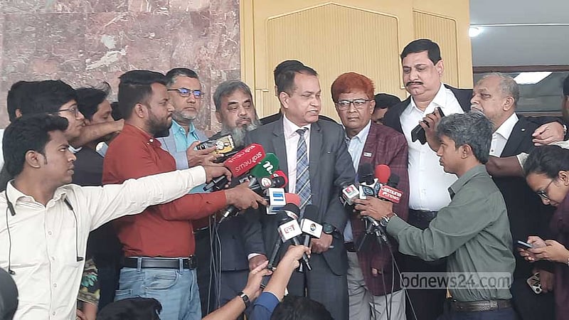 টাকার অবমূল্যায়ন চায় না এফবিসিসিআই