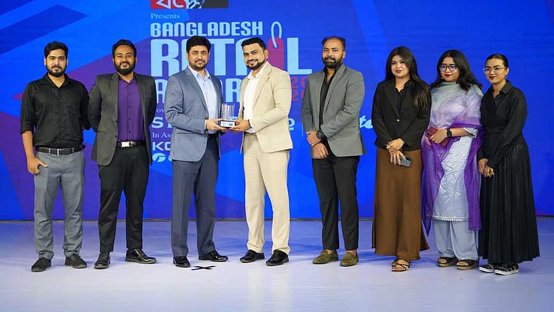 ‘বাংলাদেশ রিটেইল অ্যাওয়ার্ডস’ এর স্বীকৃতি পেল ফুডি