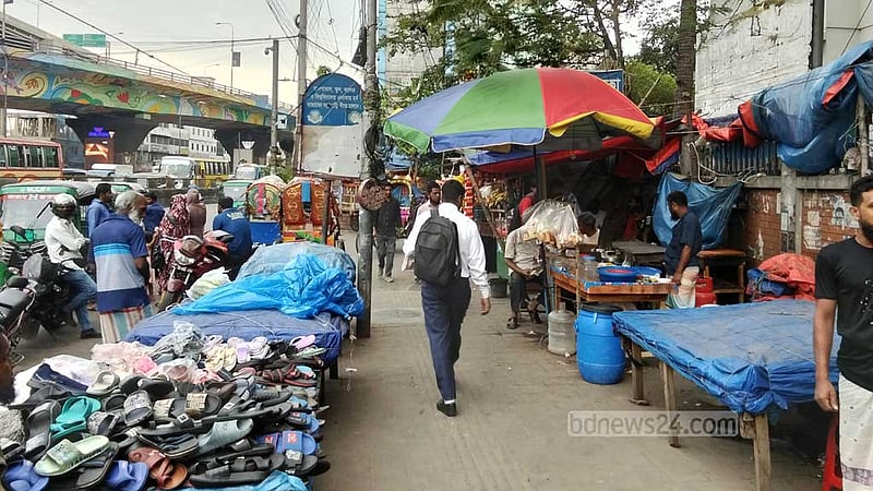 মহাখালীতে বাইকে এসে গুলি, হাসপাতালে ২