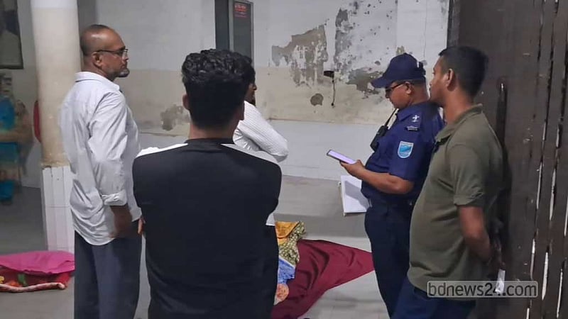 ভাইকে জমি দান: গোপালগঞ্জে ছেলের ধাক্কায় বৃদ্ধার মৃত্যুর অভিযোগ