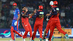 ৮ রানে ৬ উইকেট হারানো দিল্লির অনাকাঙ্ক্ষিত রেকর্ড