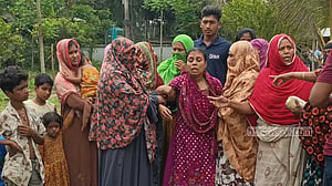 মায়ের সঙ্গে ঝগড়া করে বাড়ি ফেরেনি, পুকুরে মিলল কিশোরীর লাশ
