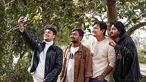 'শহরতলীর' সোহাগের নতুন গান ‘কৃষ্ণচূড়ার লাল’