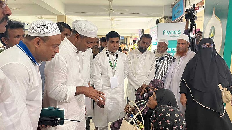 হজযাত্রীদের জন্য শুভেচ্ছা উপহার পাঠালেন প্রধানমন্ত্রী