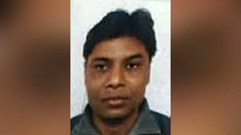 নিউ মার্কেটে গুলিতে নিহত ব্যক্তি ‘শীর্ষ সন্ত্রাসী’ টিটন, বলছে পুলিশ