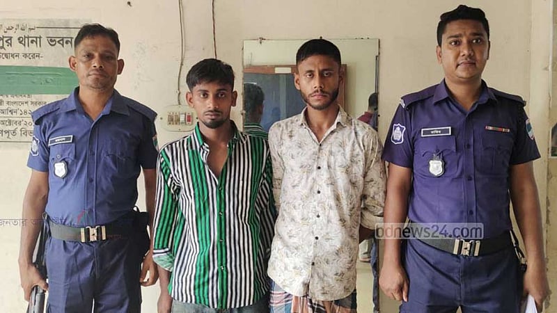 কুষ্টিয়ায় পীর হত্যা: ১৫ দিন পর দুই যুবক গ্রেপ্তার