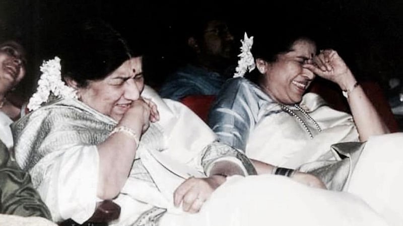 লতা বনাম আশা, এক অনন্য দ্বৈরথ