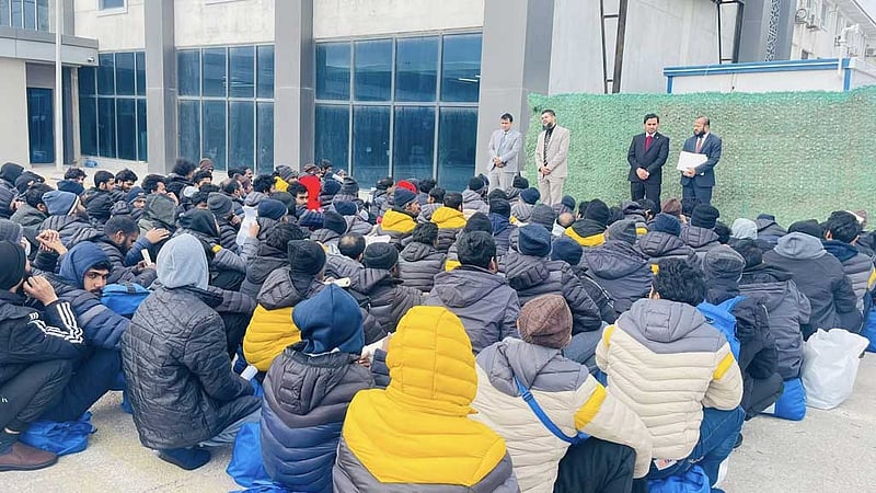 লিবিয়া থেকে ফেরানো হচ্ছে ১৭৫ জন বাংলাদেশিকে