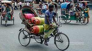 ১২ কেজি এলপিজির দাম বাড়ল ৭০ টাকা