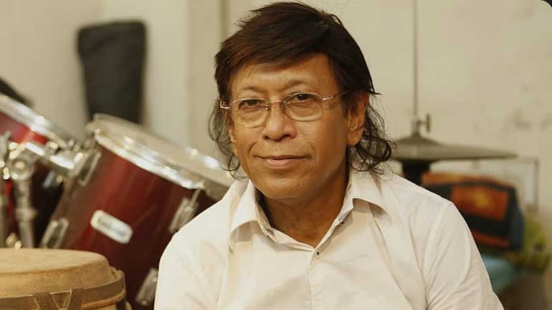 লাকী আখান্দের আরও একটি গান এল প্রকাশ্যে