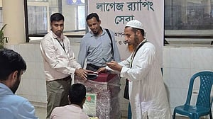 হজক্যাম্পে ধর্ম মন্ত্রণালয়ের ‘লাগেজ র‌্যাপিং সেবা’