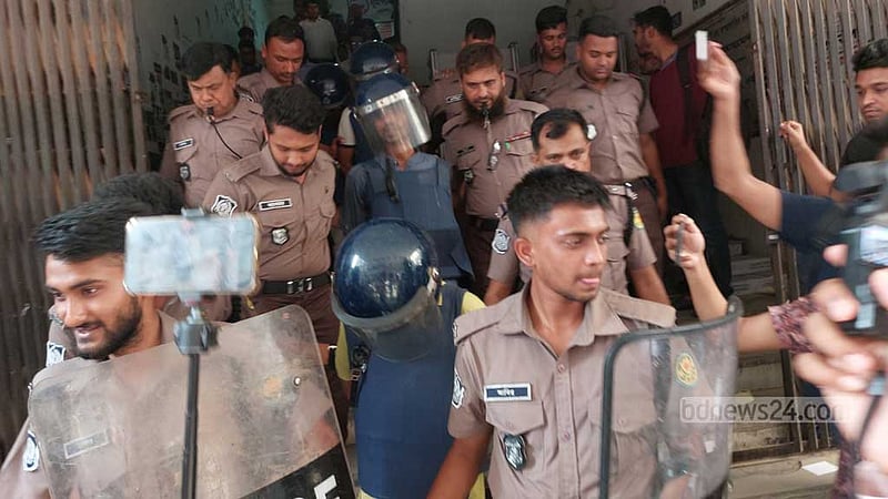 হাসপাতালে চাঁদাবাজি: মঈনের চার সহযোগীর ৪ দিনের রিমান্ড