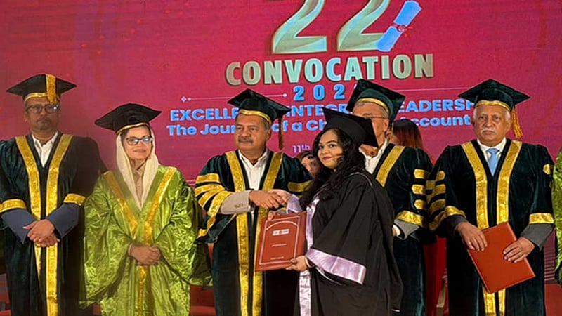 শুধুমাত্র হিসাবরক্ষক নয়, ‘কৌশলগত উপদেষ্টা’ হয়ে উঠুন: আইসিএবির সমাবর্তনে তথ্যমন্ত্রী
