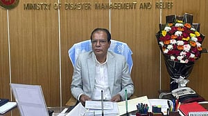 সৈয়দপুর বিমানবন্দরে অসুস্থ ত্রাণমন্ত্রী দুলু, এয়ার অ্যাম্বুলেন্সে আনা হবে ঢাকায়