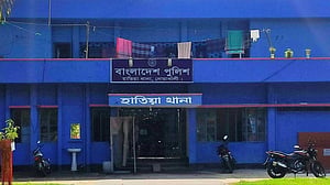হাতিয়ায় মেঘনার তীরে মিলল এক মরদেহ