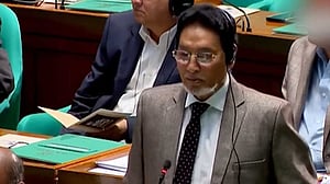মরতে চাই না, ‘পিঁপড়ার বলের’ মতো একসঙ্গে থাকতে হবে: সংসদে চিফ হুইপ মনি