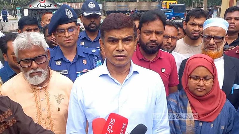 হামের টিকা নিয়ে সরকার ‘ব্লেইম গেম’ খেলতে চায় না: প্রতিমন্ত্রী