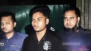 প্রতিমন্ত্রীর ফটোকার্ড পোস্ট করে ‘তীর্যক মন্তব্য’, পঞ্চগড়ে যুবক আটক