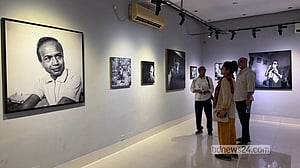 নাসির আলী মামুনের একক প্রদর্শনী