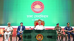 ‘দুর্নীতি ও ক্ষমতার অপব্যবহার’ থেকে সশস্ত্র বাহিনীকে বিরত থাকতে হবে: প্রধানমন্ত্রী