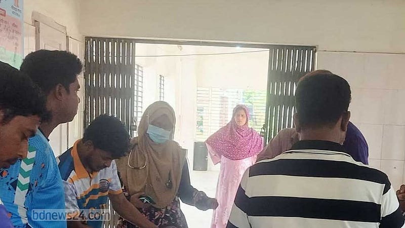 রাজশাহীতে ইটের আঘাতে ভ্যানচালক নিহত, যাত্রীকে ‘গণপিটুনি’