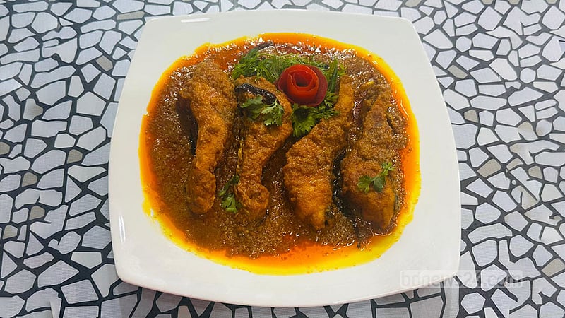 খেতে দারুণ মজা রুই মাছের কালিয়া