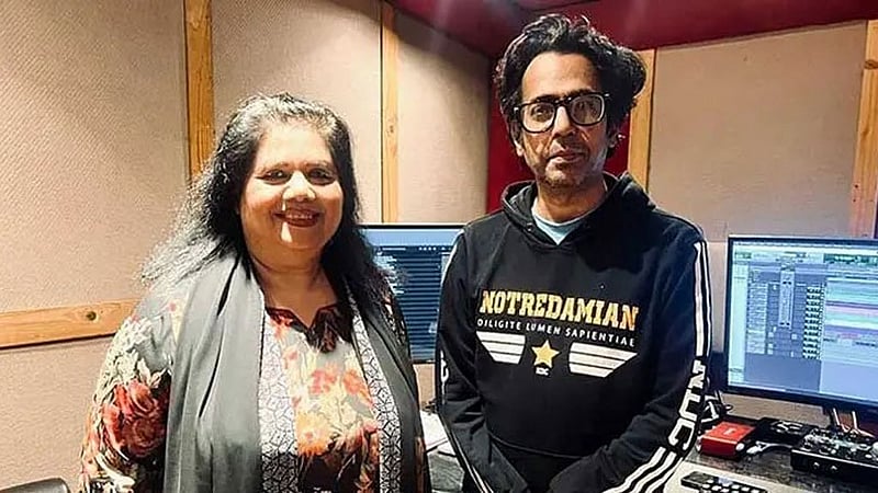 রুনা লায়লা ও বাপ্পার কণ্ঠে ‘অনায়াসে’