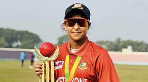 না খেলেই বাদ ফারজানা, টি-টোয়েন্টিতেও এলেন শারমিন