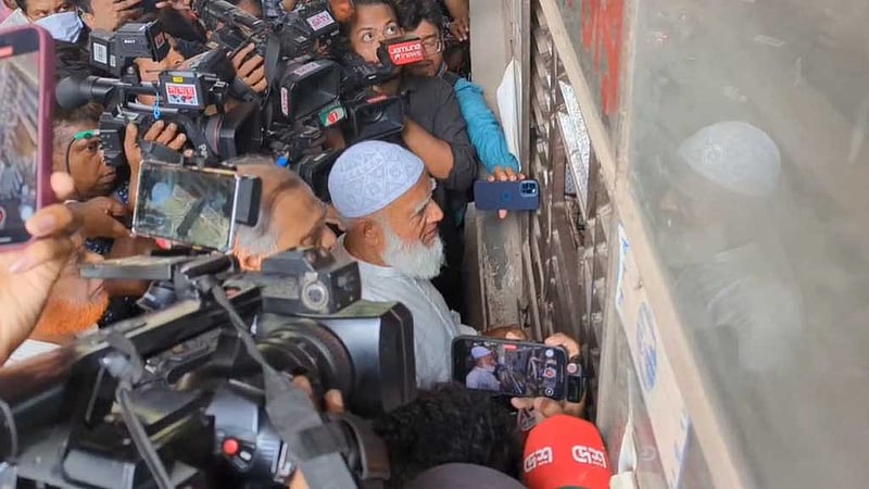 ‘বিশ্বাস করি, স্বীকার করি’, তেল সংকটের দায় এই সরকারের নয়: শফিকুর