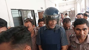 চতুর্থ দফায় বিএনপি কর্মী হত্যা মামলায় ডিজিএফআইয়ের শেখ মামুন ৩ দিনের রিমান্ডে