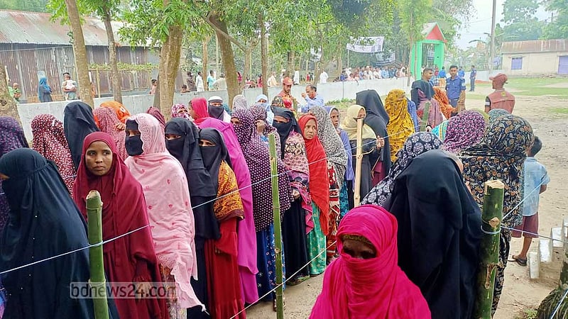 শেরপুর-৩: ‘অনেকদিন পর শান্তিপূর্ণ পরিবেশে ভোট দিতে পেরে খুশি লাগছে’