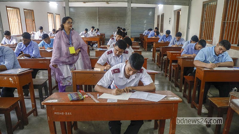 এসএসসির তৃতীয় দিনে অনুপস্থিত ৩৪ হাজার, বহিষ্কার ৪০