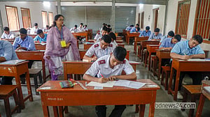 এসএসসির প্রথম দিন অনুপস্থিত সাড়ে ২৫ হাজার, বহিষ্কার ৭