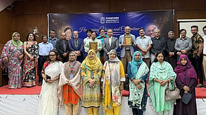 দুই গুণীজনকে সংবর্ধনা দিল স্টামফোর্ড বিশ্ববিদ্যালয়